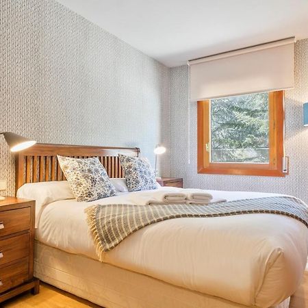 Luderna - Apartamento Con Terraza Barrados Vielha Exteriér fotografie