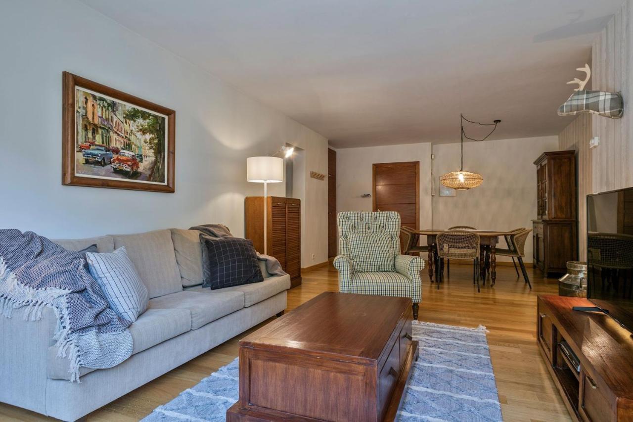 Luderna - Apartamento Con Terraza Barrados Vielha Exteriér fotografie