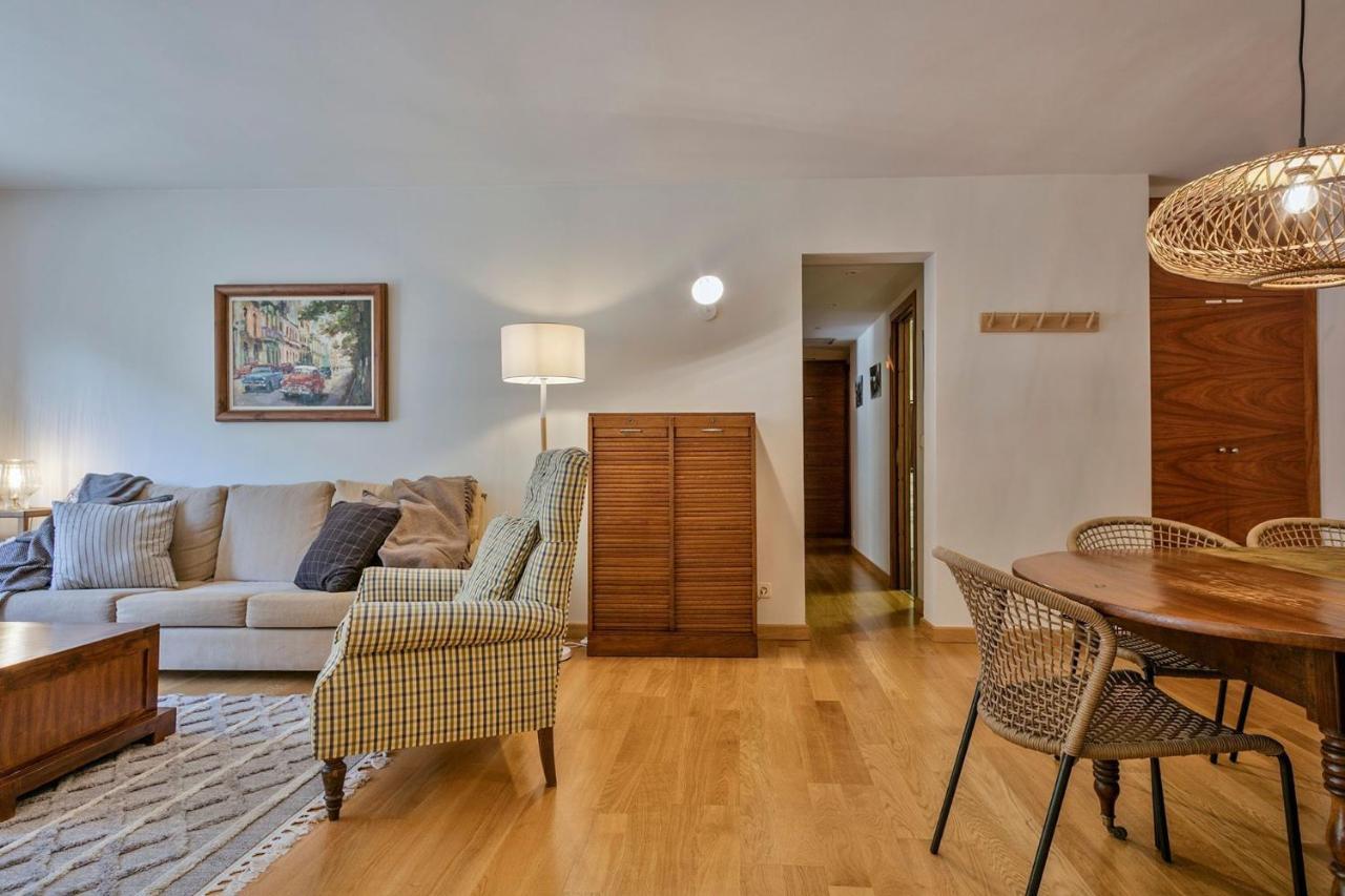 Luderna - Apartamento Con Terraza Barrados Vielha Exteriér fotografie