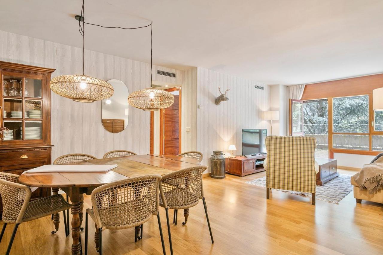 Luderna - Apartamento Con Terraza Barrados Vielha Exteriér fotografie