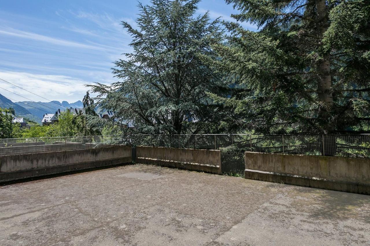 Luderna - Apartamento Con Terraza Barrados Vielha Exteriér fotografie