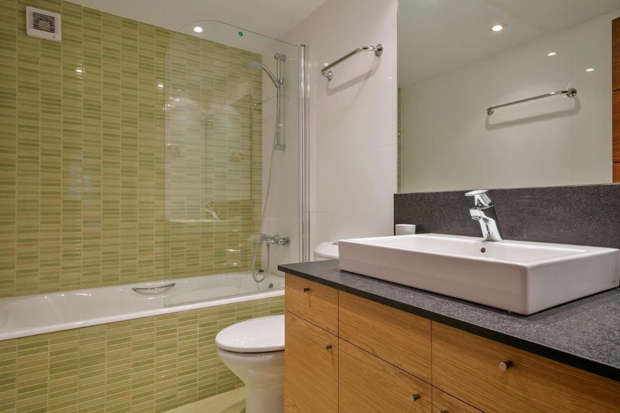 Luderna - Apartamento Con Terraza Barrados Vielha Exteriér fotografie